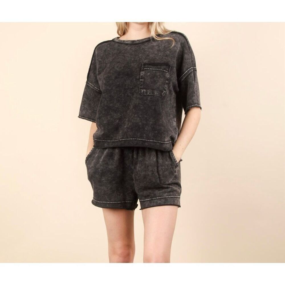 Womens Black Short Sleeve Top & Shorts Set Size Large NEW